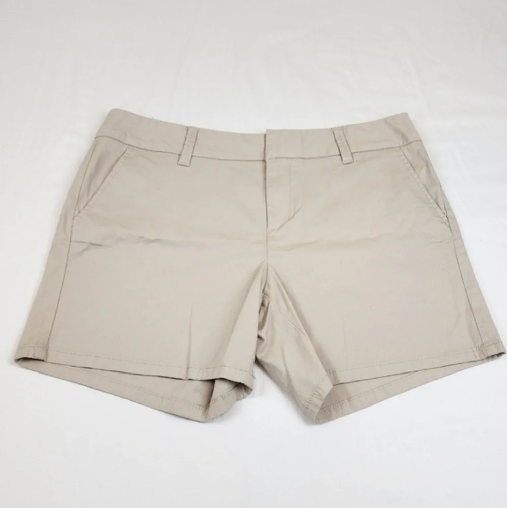 G.H Brass & CO. shorts Size 12